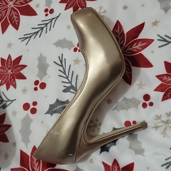 BCBGenerations - Picture 5 of 5